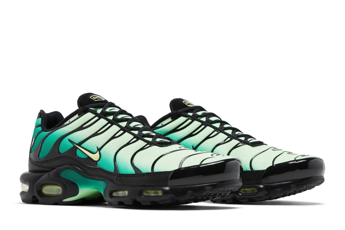 Nike Air Max Plus Vapor Green Gradient - Bold Malachite & Lemon Twist Colorway